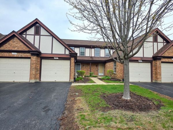 191 Lawn Court , Buffalo Grove, IL 60089