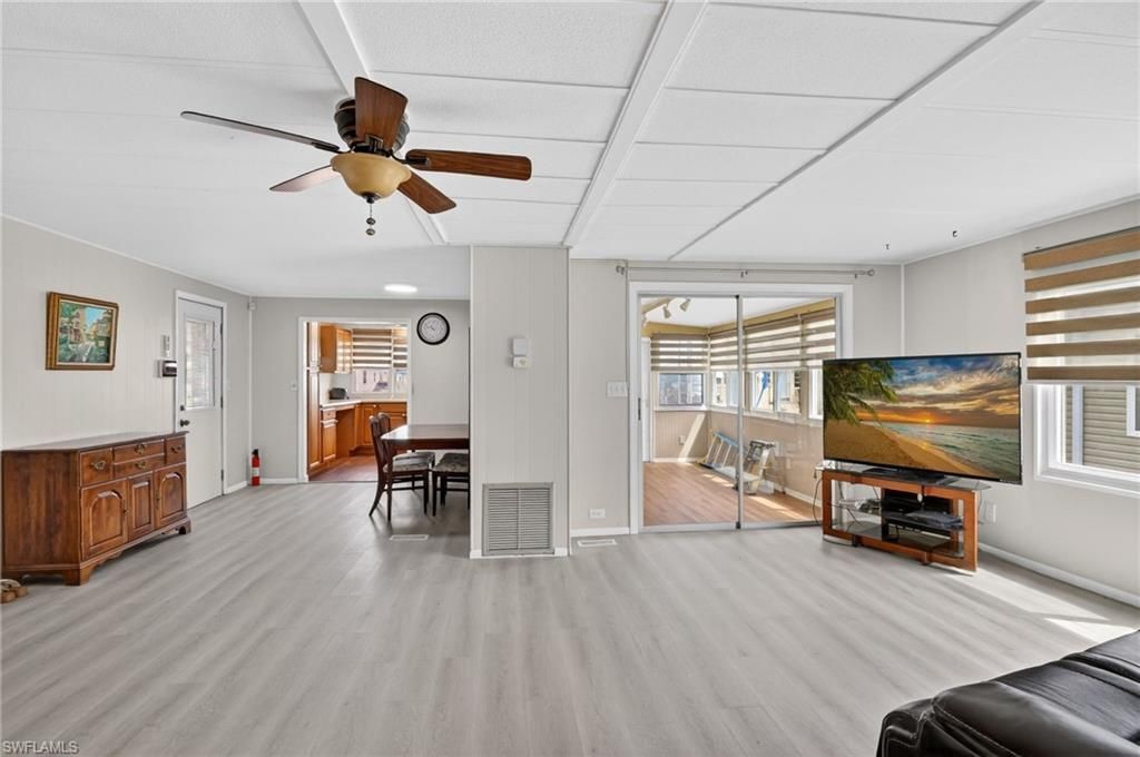 77 Enchanting Blvd, Unit E77, Naples, FL 34112 Photo