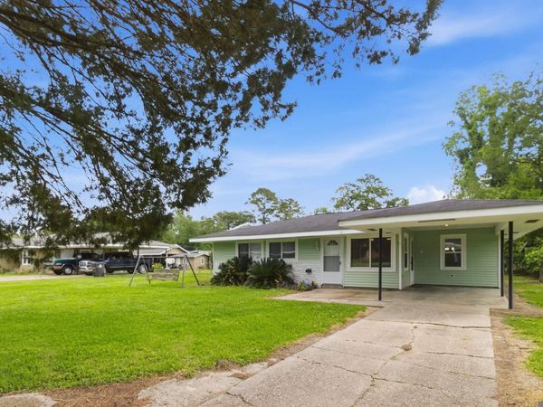 308 Bunn St, Donaldsonville, LA 70346