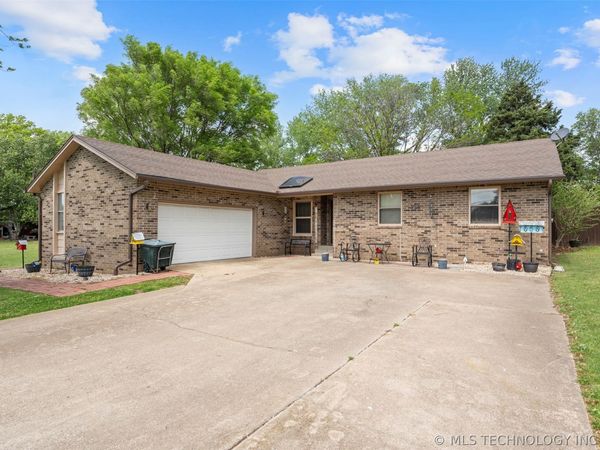 1546 E North Ridge , Vinita, OK 74301