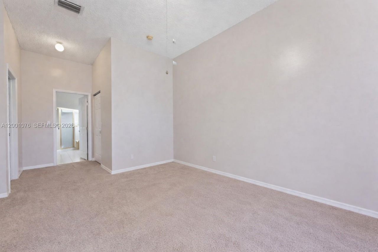 690 SE 30th Dr, Homestead, FL 33033 Photo