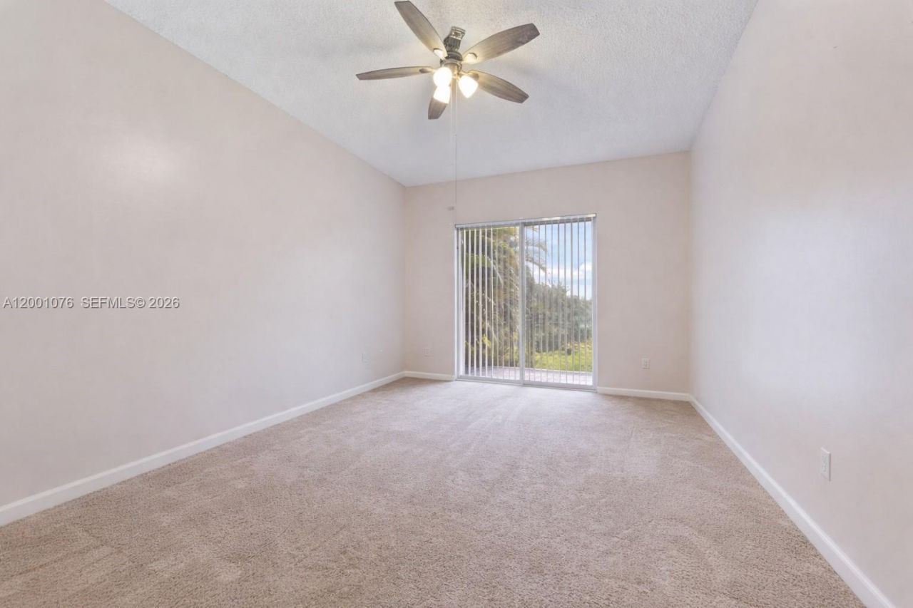 690 SE 30th Dr, Homestead, FL 33033 Photo