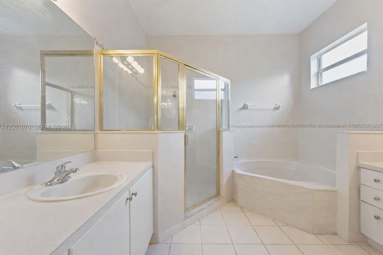 690 SE 30th Dr, Homestead, FL 33033 Photo