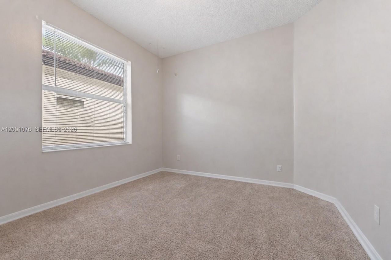 690 SE 30th Dr, Homestead, FL 33033 Photo