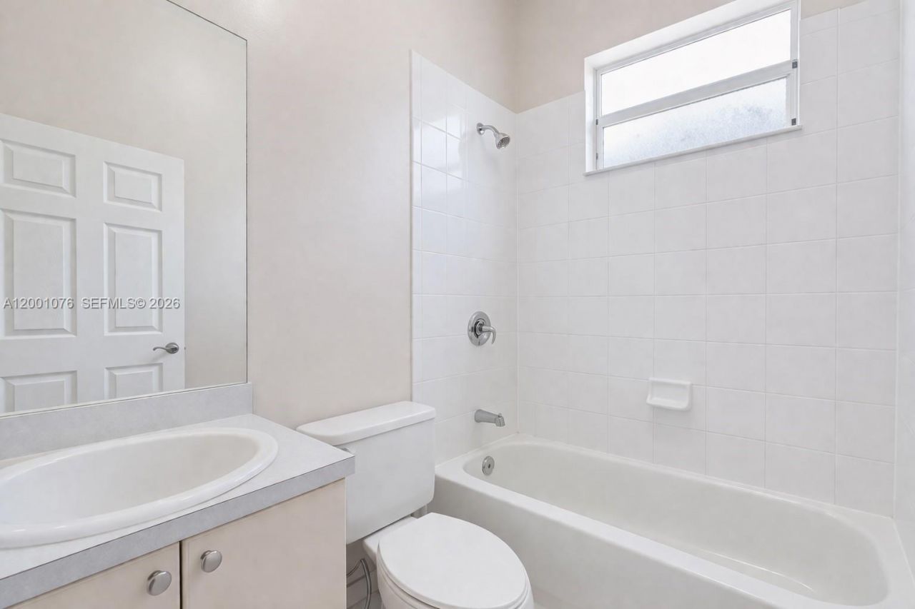 690 SE 30th Dr, Homestead, FL 33033 Photo