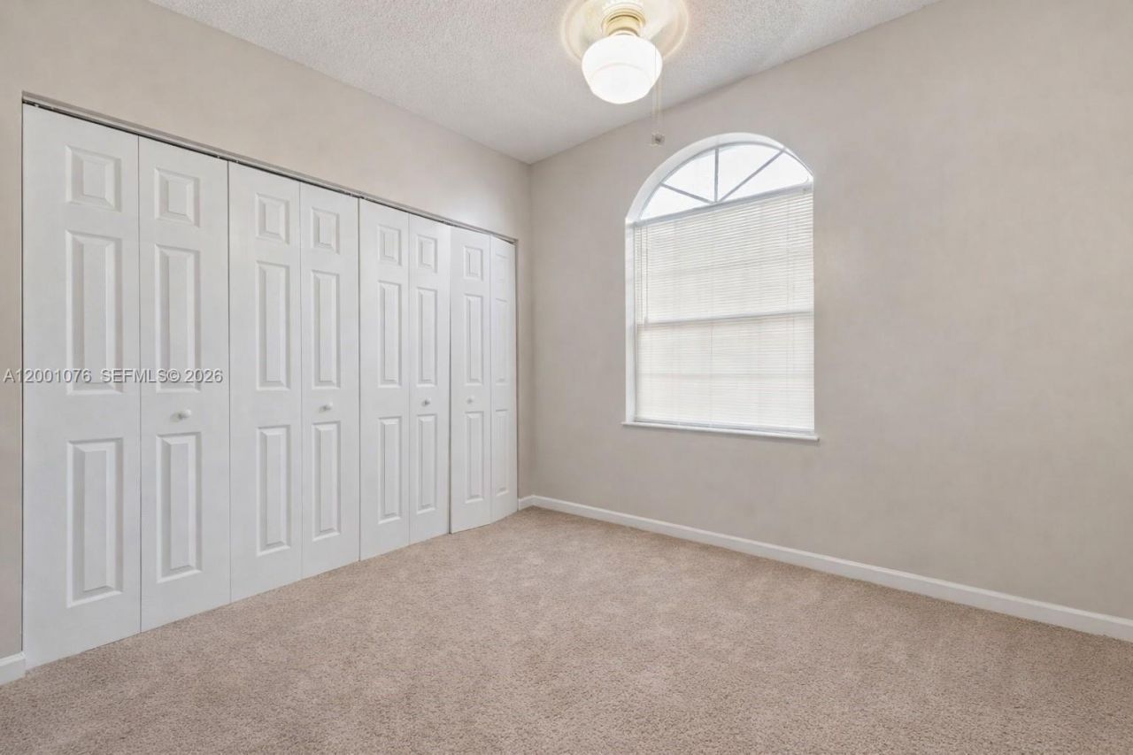 690 SE 30th Dr, Homestead, FL 33033 Photo