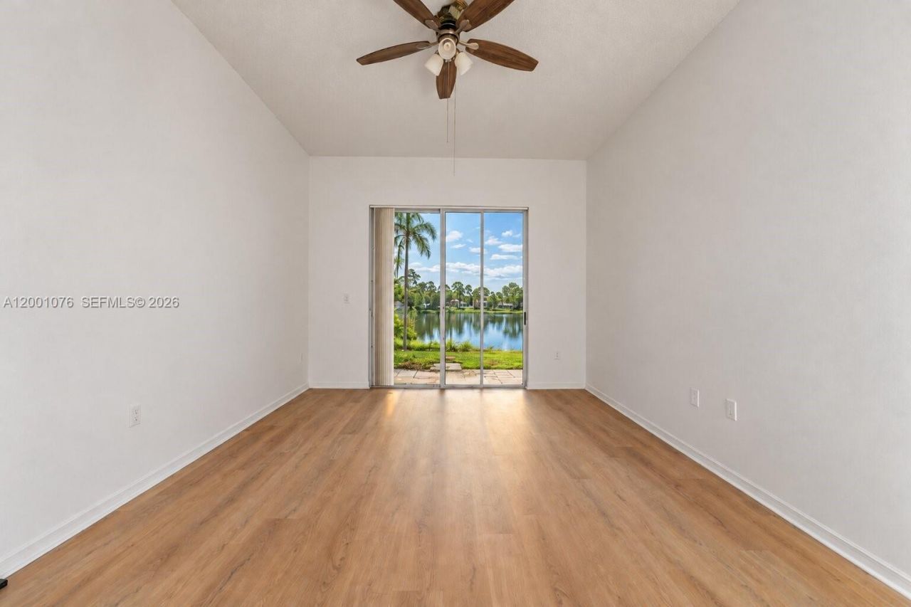 690 SE 30th Dr, Homestead, FL 33033 Photo