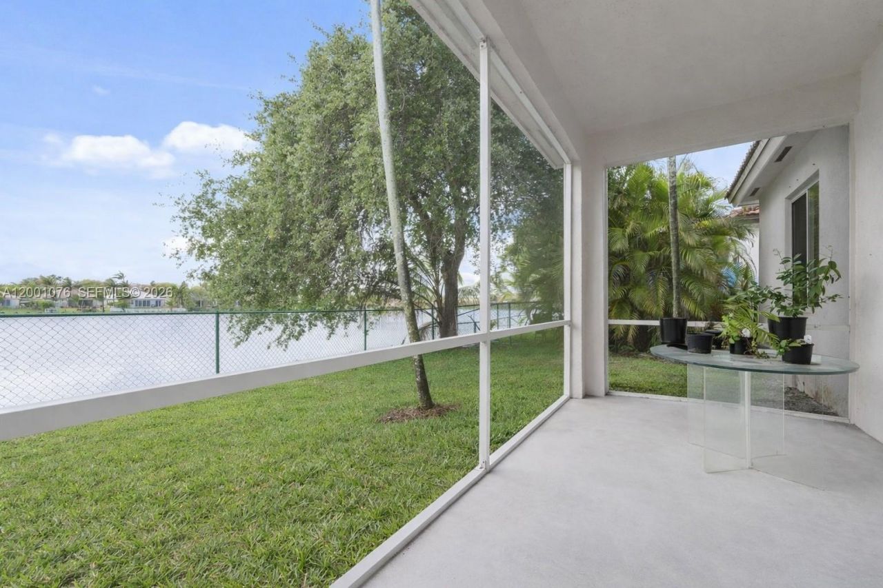 690 SE 30th Dr, Homestead, FL 33033 Photo
