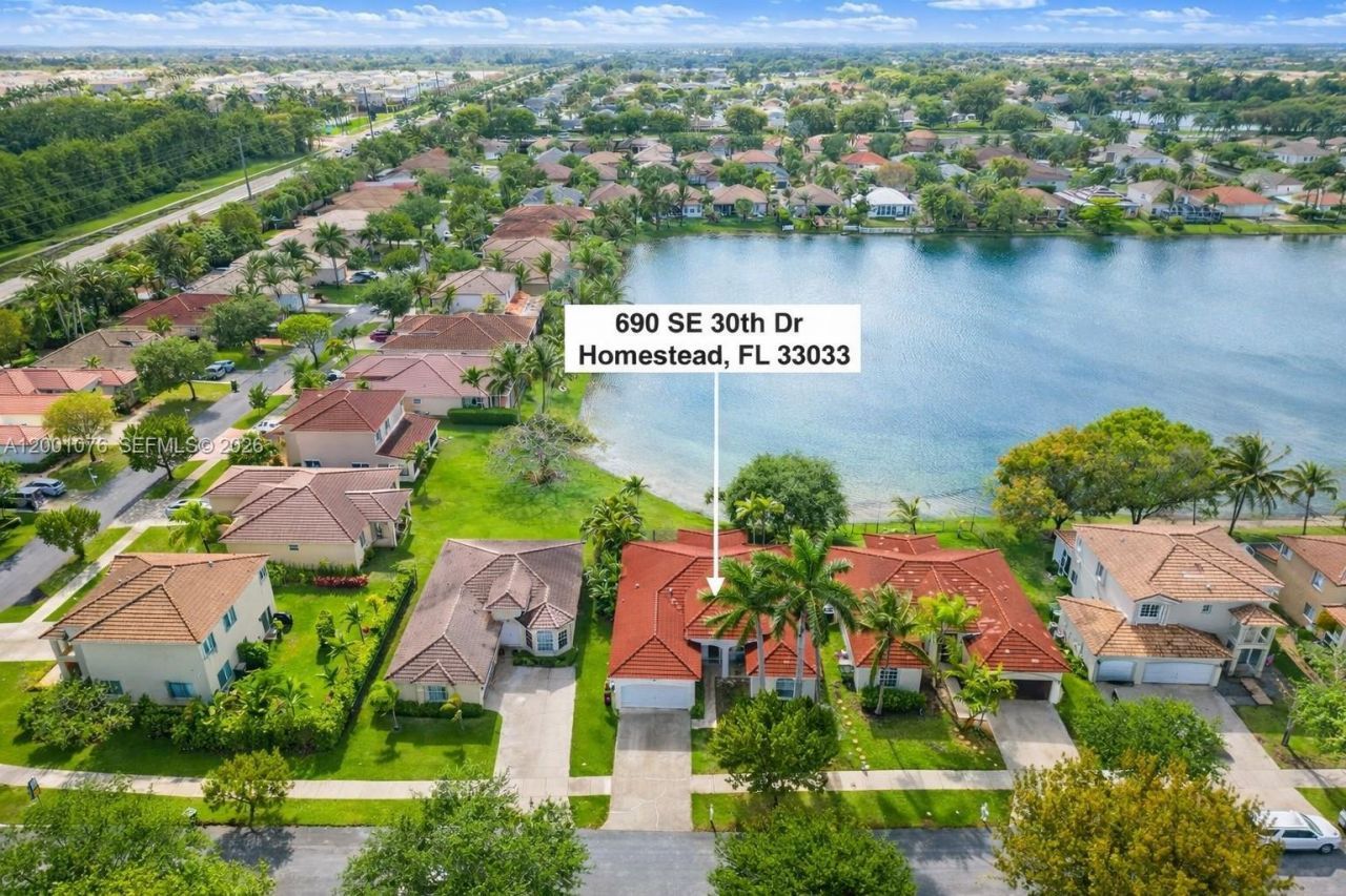 690 SE 30th Dr, Homestead, FL 33033 Photo