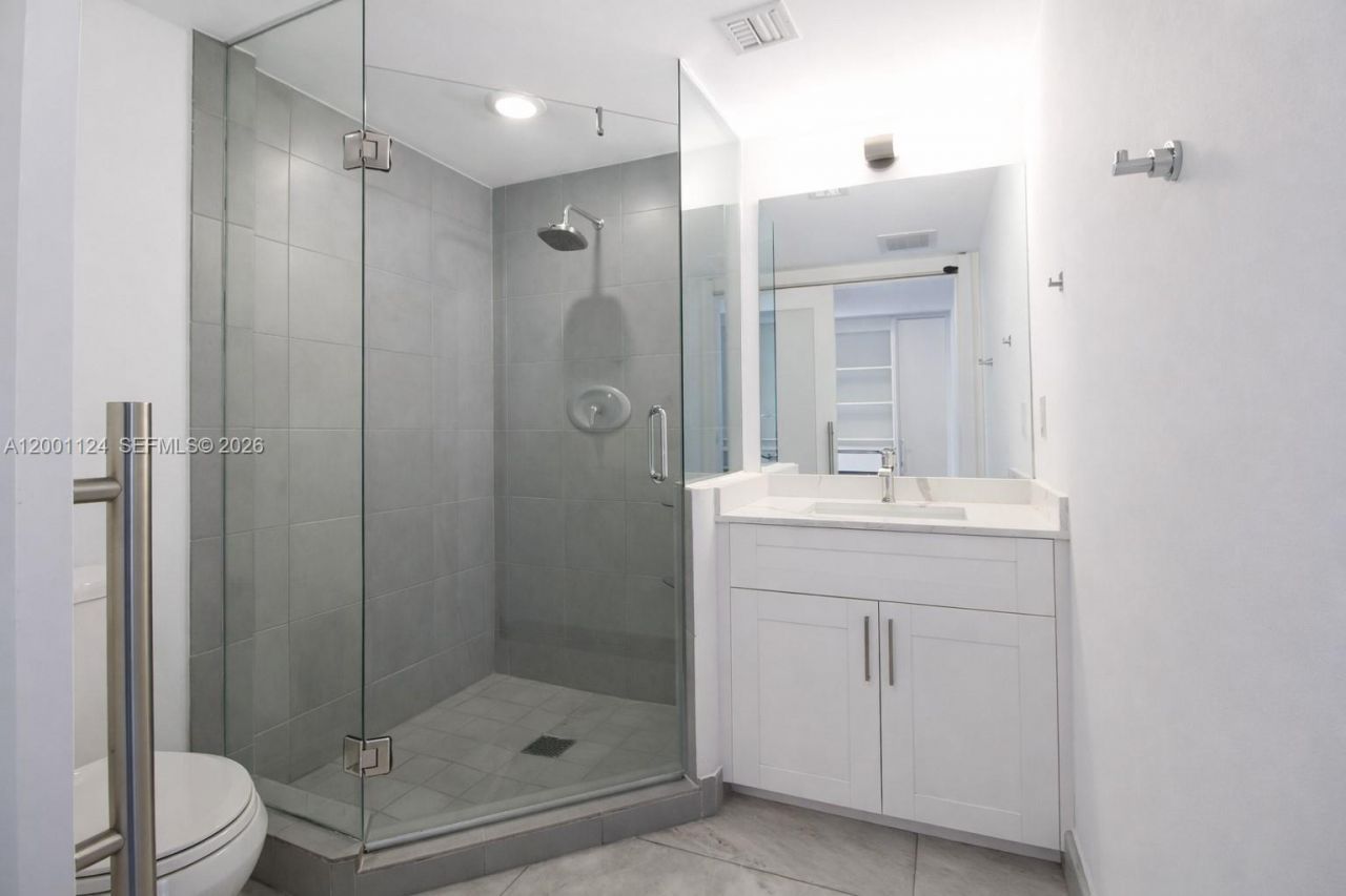 92 SW 3rd St, Unit 4310, Miami, FL 33130 Photo