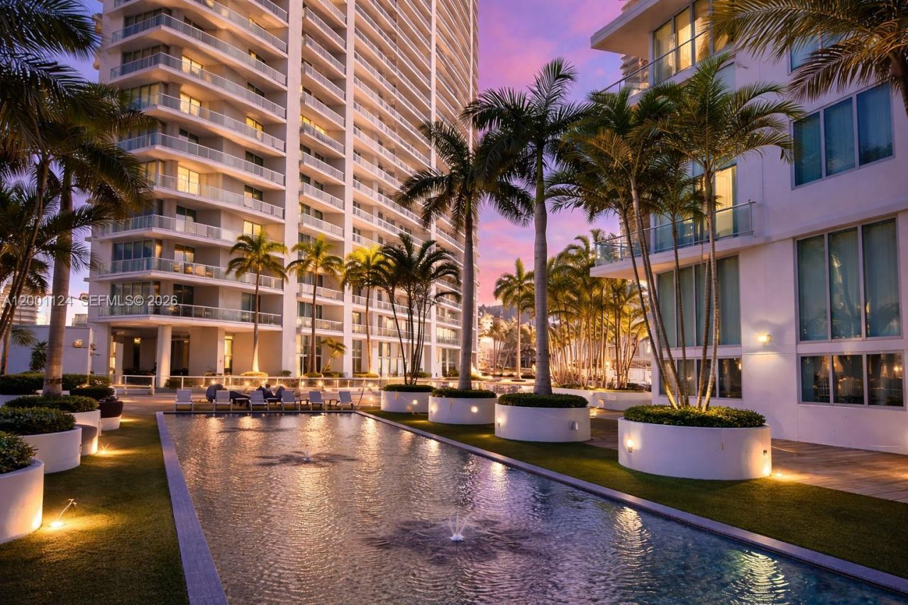 92 SW 3rd St, Unit 4310, Miami, FL 33130 Photo