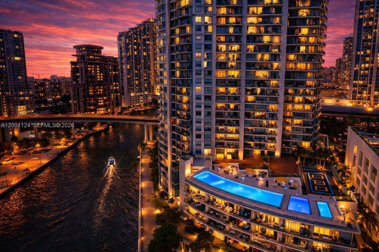 92 SW 3rd St, Unit 4310, Miami, FL 33130 Photo