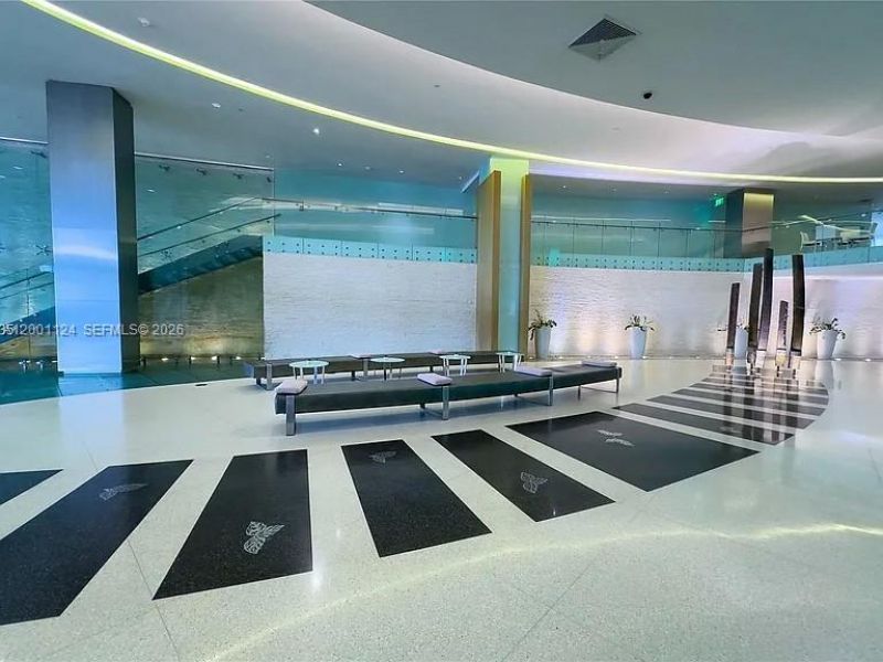 92 SW 3rd St, Unit 4310, Miami, FL 33130 Photo