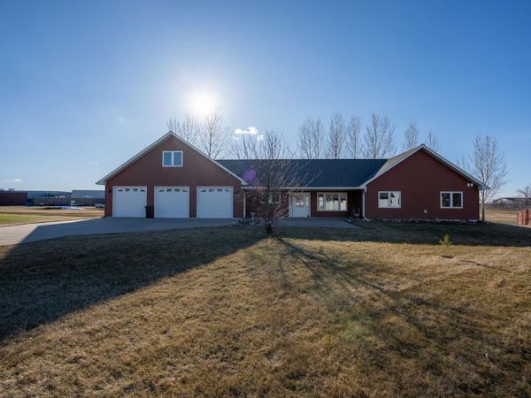 405 Garfield Lane , Lake Park, MN 56554