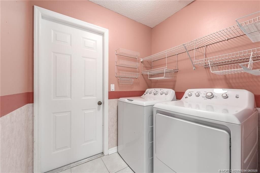 376 Canna Way Nw, Jensen Beach, FL 34957 Photo