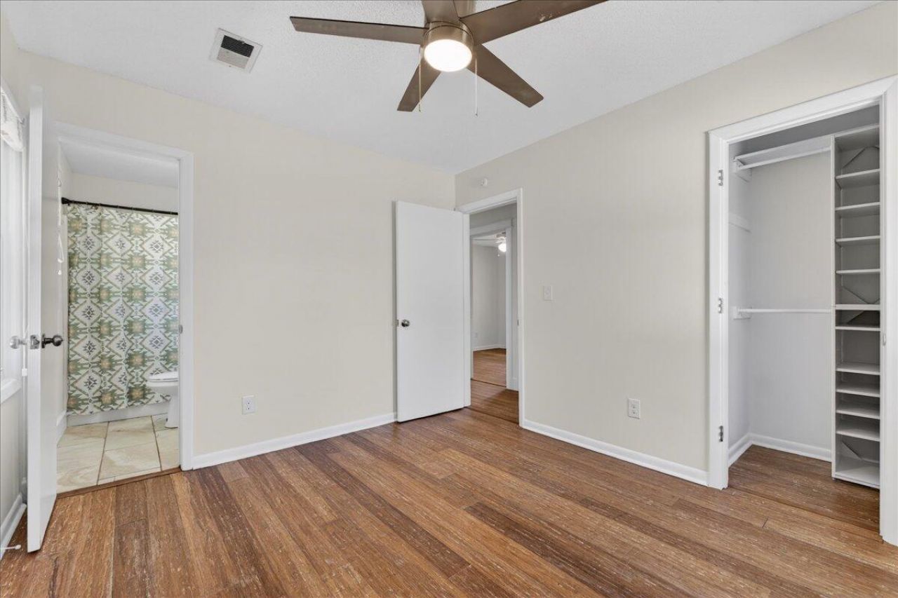 1594 Westwood Drive Photo 17