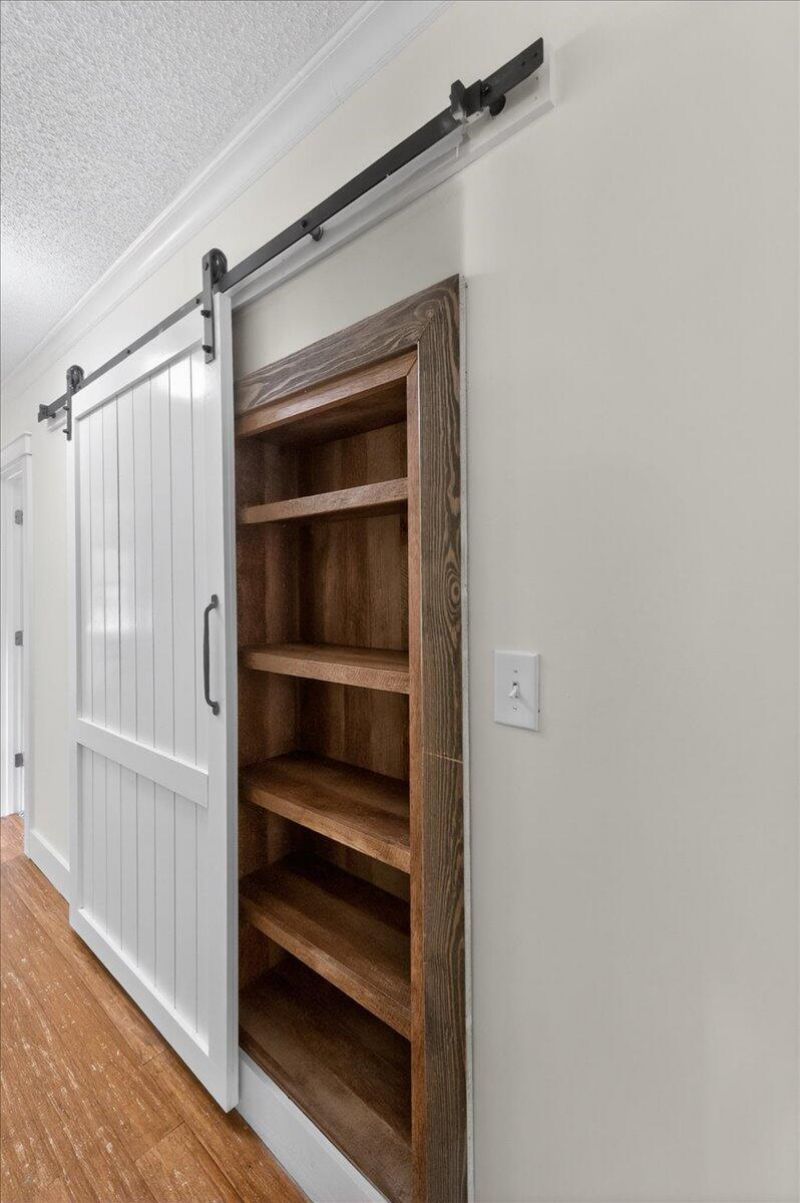 1594 Westwood Drive Photo 20