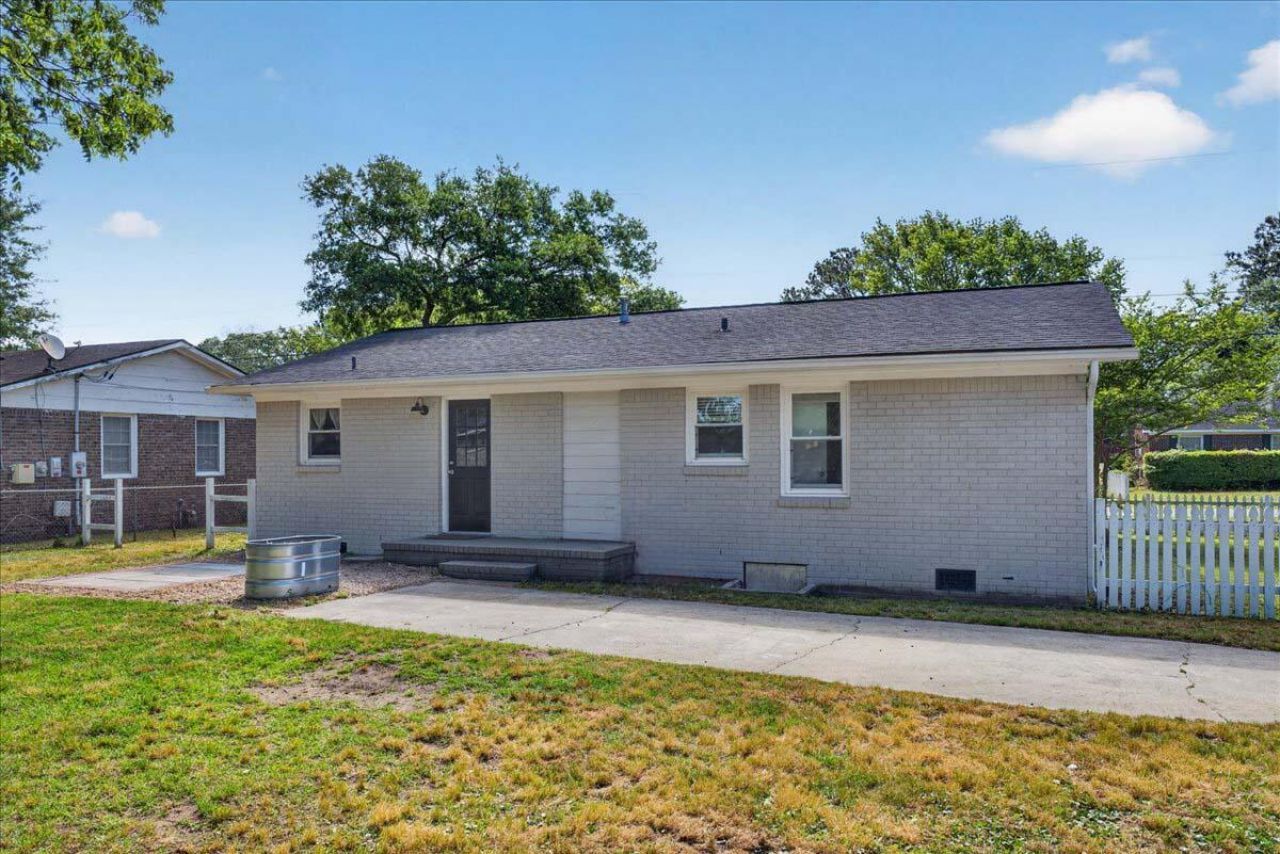 1594 Westwood Drive Photo 21