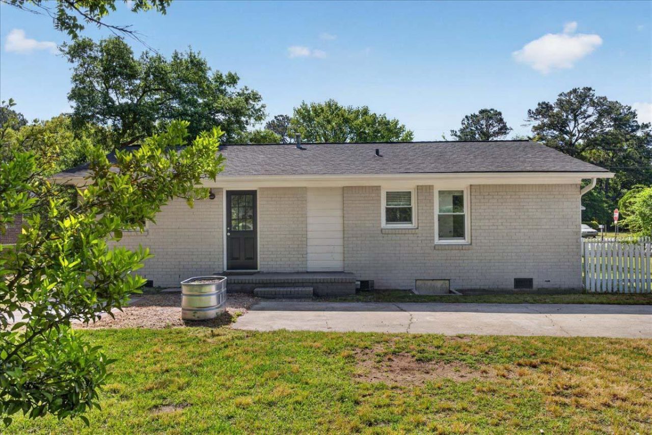 1594 Westwood Drive Photo 23