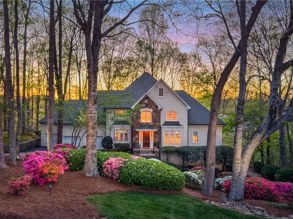 4465 Bent Tree Farm Road , Winston-Salem, NC 27106