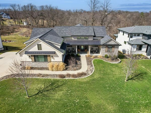 715 Century Circle , Waukee, IA 50263