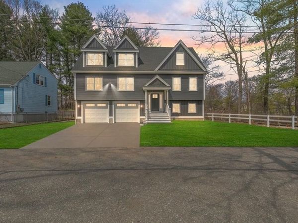 17 Greenville St., Billerica, MA 01821