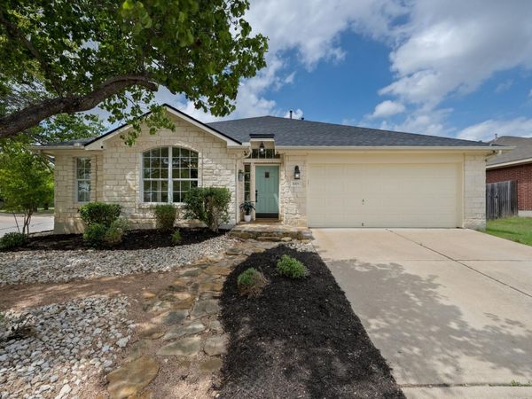 1001 Mapleridge CIR , Leander, TX 78641