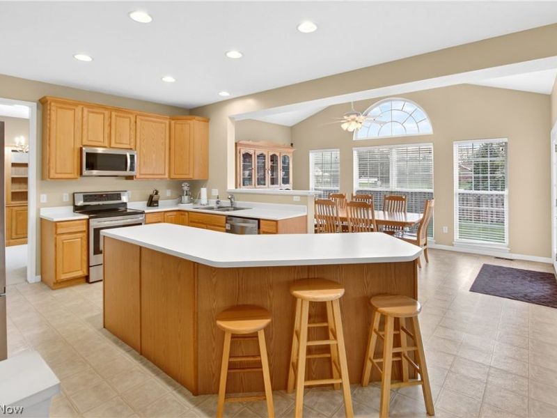 136 Stonesthrow Drive, Berea, OH 44017 Photo 11