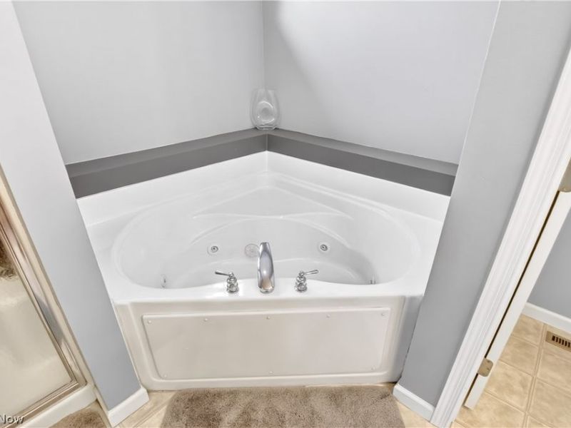 136 Stonesthrow Drive, Berea, OH 44017 Photo 30