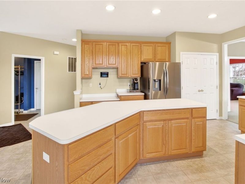 136 Stonesthrow Drive, Berea, OH 44017 Photo 8