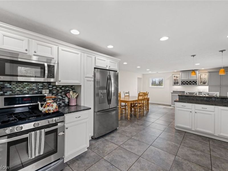 12440 Harold Drive, Chesterland, OH 44026 Photo 12