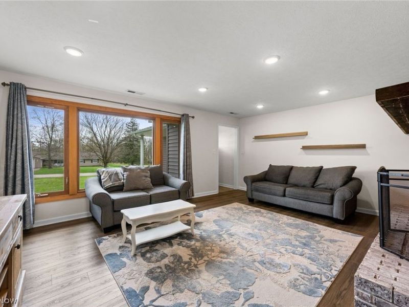 12440 Harold Drive, Chesterland, OH 44026 Photo 9