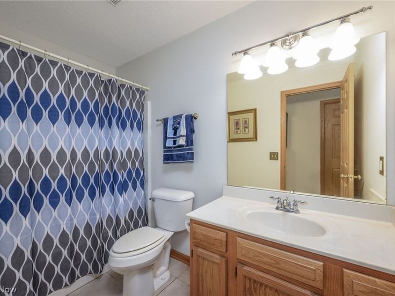 1432 Waters Edge Drive, Akron, OH 44313 Photo 16