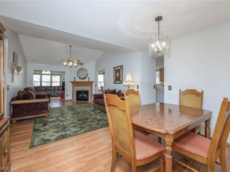 1432 Waters Edge Drive, Akron, OH 44313 Photo 4