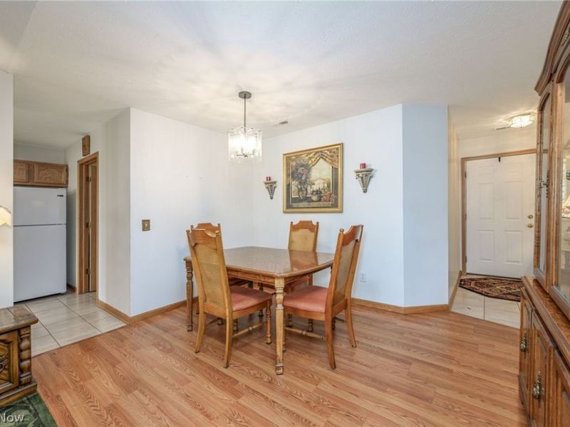 1432 Waters Edge Drive, Akron, OH 44313 Photo 5