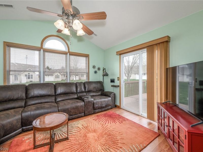 1432 Waters Edge Drive, Akron, OH 44313 Photo 7