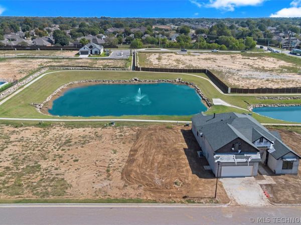 11965 S 94th East Avenue , Bixby, OK 74008