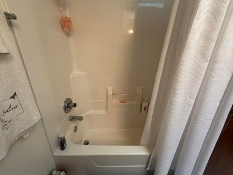 4630 Chestnut Hills Road NE, Newark, OH 43055 Photo 15