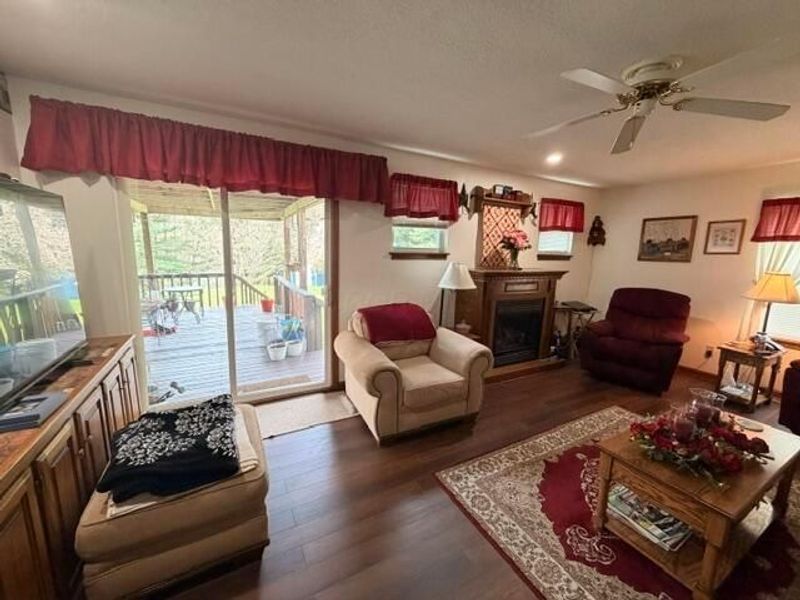 4630 Chestnut Hills Road NE, Newark, OH 43055 Photo 5