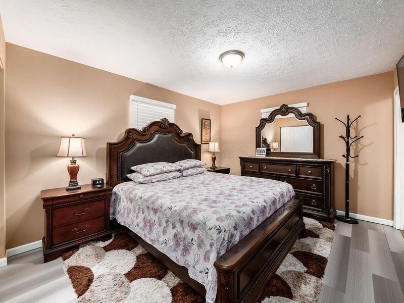 1914 Walden Drive , Columbus, OH 43229 Photo 18