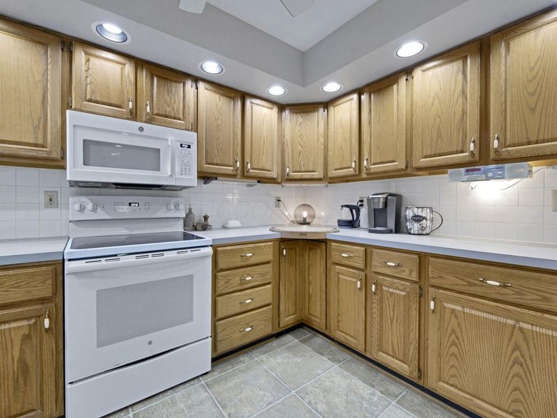 4953 Blendon Pond Drive, Westerville, OH 43081 Photo 13