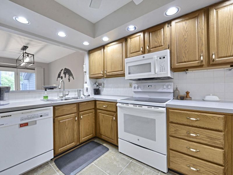 4953 Blendon Pond Drive, Westerville, OH 43081 Photo 14