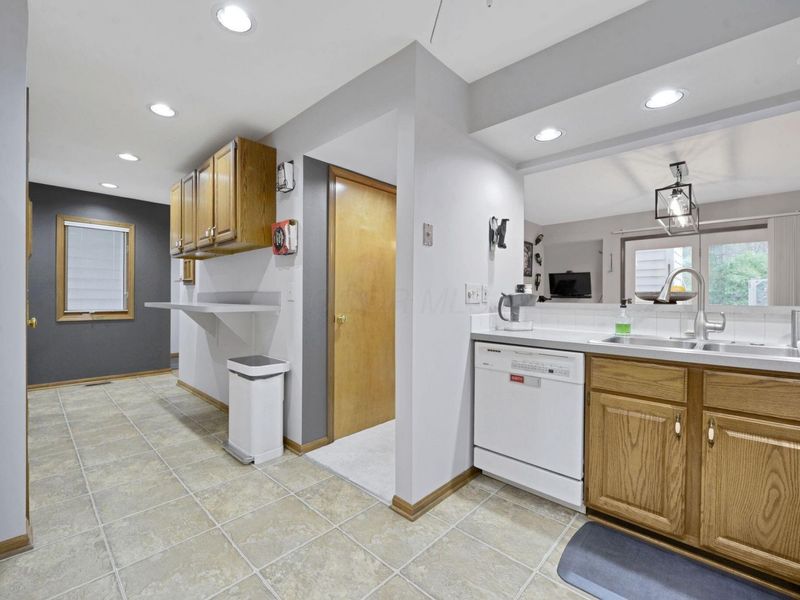 4953 Blendon Pond Drive, Westerville, OH 43081 Photo 15