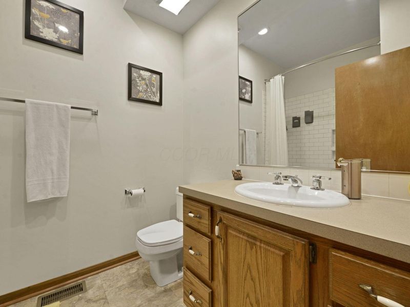 4953 Blendon Pond Drive, Westerville, OH 43081 Photo 23