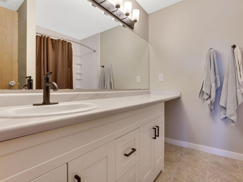 5876 Waterview Drive , Hilliard, OH 43026 Photo 14