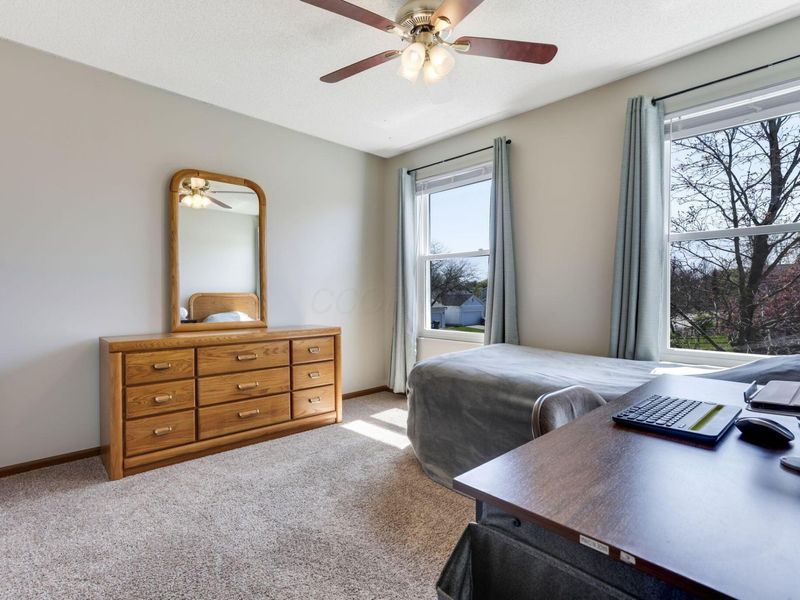 5876 Waterview Drive , Hilliard, OH 43026 Photo 16