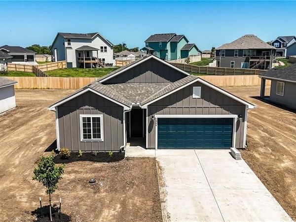 32734 W 176th Terrace, Gardner, KS 66030