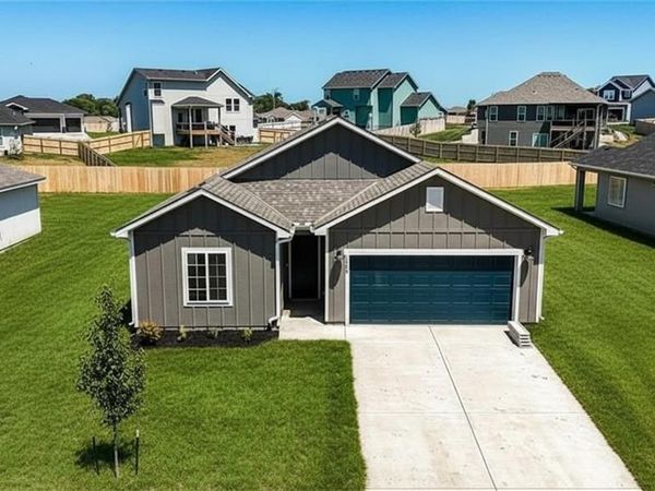 32734 W 176th Terrace, Gardner, KS 66030