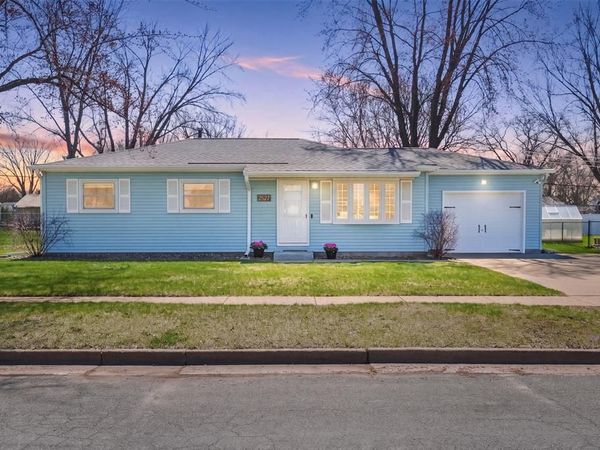 2527 Lynn Avenue, Altoona, WI 54720