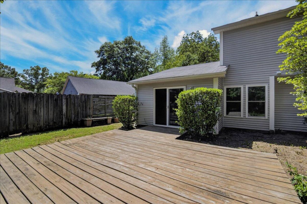 8467 Walsham Street Photo 23